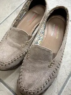 SKECHERS スケッチャーズベージュ モカシン 24.5