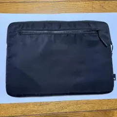 美品　INCASE Compact Sleeve in Flight Nylon