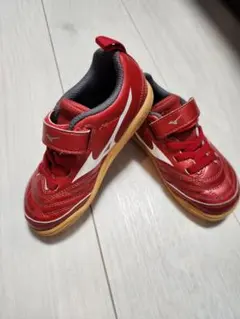 Mizuno ミズノ フットサルシューズ レッド ベルクロ付き　17センチ