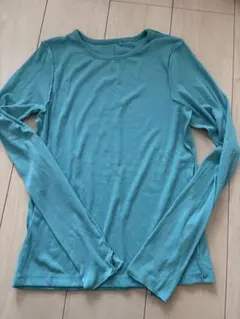 【美品】GU ソフトリブクルーネックT