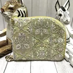 ペコちゃん♡　長財布ラウンドファスナー　インド刺繍六角柄パステルグリーン 長財布ラウンドファスナー インド刺繍六角柄パステルグリーン