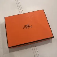 エルメス　空箱　小サイズ　リボン付き