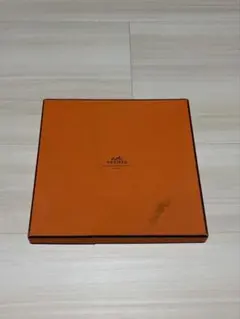 HERMES ホワイトスカーフ ブラックライン 150センチ - メルカリ