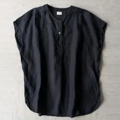 美品アーバンリサーチドアーズ　リネンフレンチノーカラープルオーバー　ネイビー