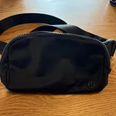ルルレモンlululemon Everywhere Belt Bagブラック1L