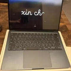 MacBook Air 13.6-inch M2チップ　256GB