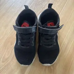 Puma キッズシューズ ブラック ベルクロ　19cm