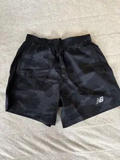 ニューバランス　カモフラ　ショートパンツ　ランニング　サイズＳ