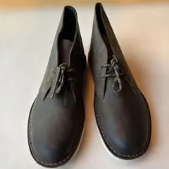Clarks ダークオリーブレザー ブーツ