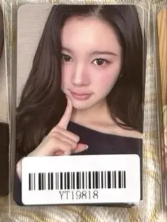 イェオン中国KMS上海サイン会トレカ Hearts2Hearts サイン会　当選者　トレカ　イェオン yizhiyu Hearts2Hearts 2枚セット メルカリ - タレントカード