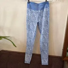 青と白のパターン ヨガパンツ