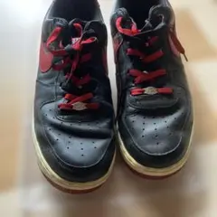 Nike Air Force 1 ブラック/レッド