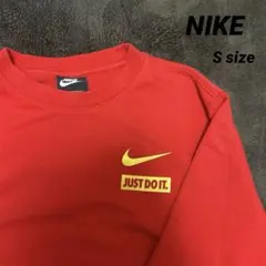 【美品】NIKE レッド スウェット Sサイズ
