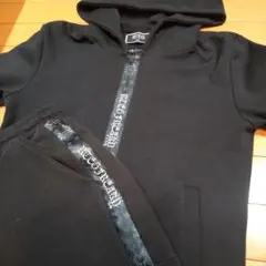 アダムスジャグラー パーカー