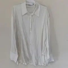 【未使用】ZARA ホワイト サテンシャツ　長袖シャツ レギュラーカラー
