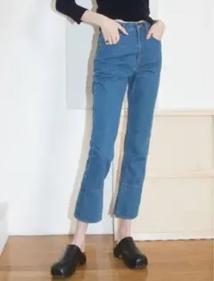 LEINWANDE ラインヴァンドハイウエストデニム スリット