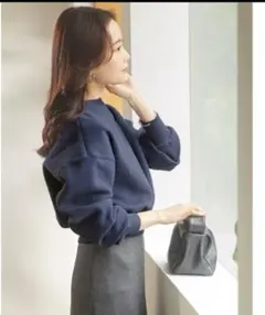 最終値下げ　ネイビー キーネック　たぽっと袖　スウェット