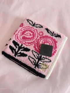 ANNA SUI 花柄タオルハンカチ　新品未使用品