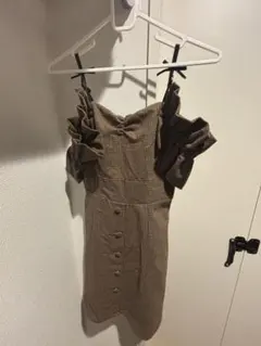 REDYAZEL オフショルダーキャミワンピース