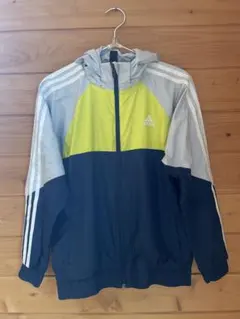 adidas ナイロンジャケット　ウィンドブレーカー160