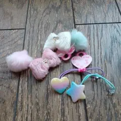 ファー　レインボー　キラキラ　リボン　ハート　スター　ヘアゴム4個セット