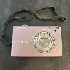 Nikon COOLPIX デジカメ