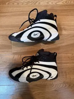 Reebok カミカゼ2 FV2969 黒白 26センチ - メルカリ