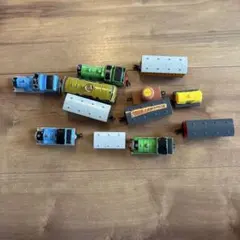 【さらに値下げ】鉄道玩具セット トーマス ミニチュア　トミカシリーズ