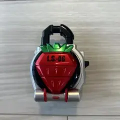 仮面ライダー鎧武 DX イチゴロックシード 仮面ライダーガイム