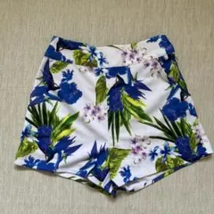 MURUA 花柄ショートパンツ 夏リゾート