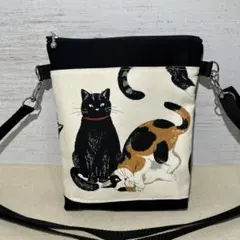 サコッシュ/428/外ポケット付き/16cm/スマホポーチ/手作り/黒猫と三毛猫