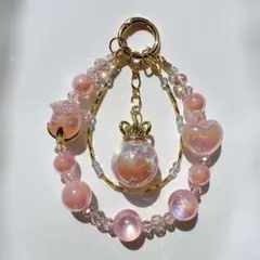 王冠ヒートン付き大玉ビーズストラップ ♡ ピンク × ゴールド