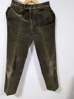 Levi's オリーブ コーデュロイ チノパン