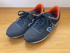 ニューバランス　スニーカー