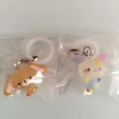 サンリオ　ゆるっとめじるしアクセサリー　２個セット　ウサハナ　くろうさ