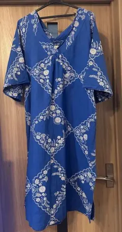 チチカカ　ロングワンピース　青　フリーサイズのサムネイル