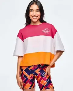 Zumba Class of 2001 Boxy Crop Top XSのサムネイル