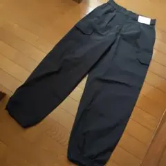 UNIQLO イージーカーゴパンツ ブラック　新品未使用のサムネイル