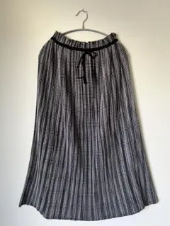yuni プリーツスカート　美品　AMBIDEXのサムネイル