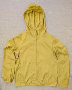 ユニクロ　ポケッタブルUVカットパーカ　レディース