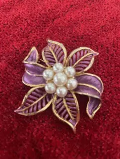 紫色の花✴︎ブローチ