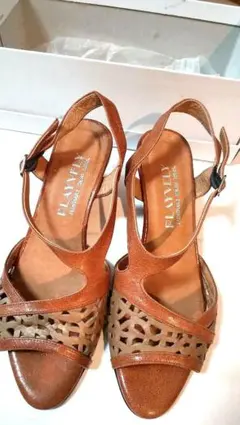 日本製サンダルプレイベリーイタリアンデザイン