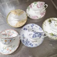 HOYA　ボーンチャイナ　花柄　金の縁取り　ティーカップ＆ソーサ　5客セット