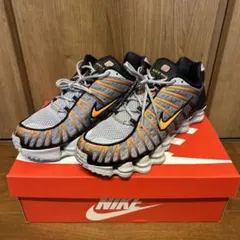 Nike Shox TL /スニーカー