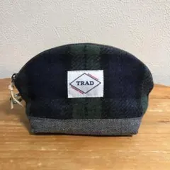 ラウンドポーチ(ウールチェックネイビー系) ハンドメイドポーチ