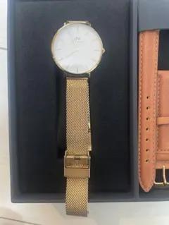 Daniel Wellington 腕時計 交換用ベルト付きのサムネイル