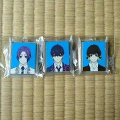 ブルーロック　アクリルプレートキーホルダー制服証明写真　御影玲王 潔世一 蜂楽廻
