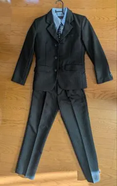 キッズ ストライプスーツ ネクタイ付き150