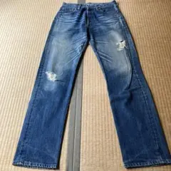 リーバイス　ダメージジーンズ