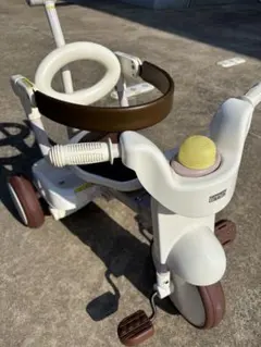 16日まで限定！ iimo 三輪車　ホワイトのサムネイル